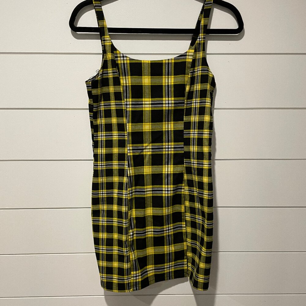 Cute yellow and black overall dress